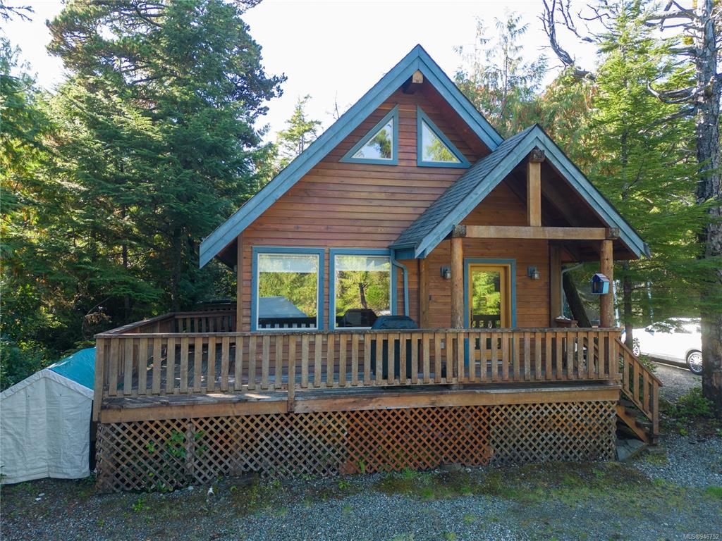 668 Rainforest Dr, Ucluelet, British Columbia